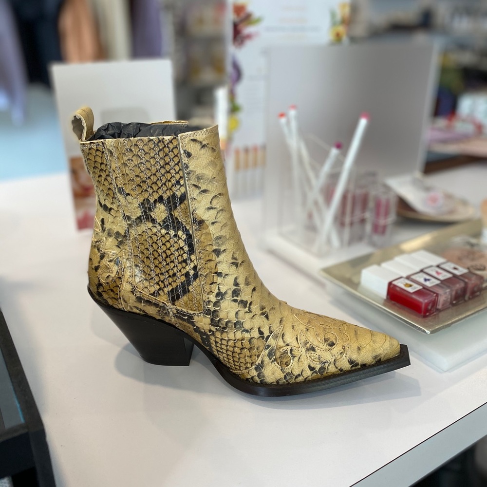 NIB Toral Spanish Python Leather Western Boots - Picture 3 of 5